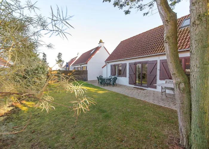 Vissershuisje Nova With Parking By Interhome Hébergement de vacances Le Coq